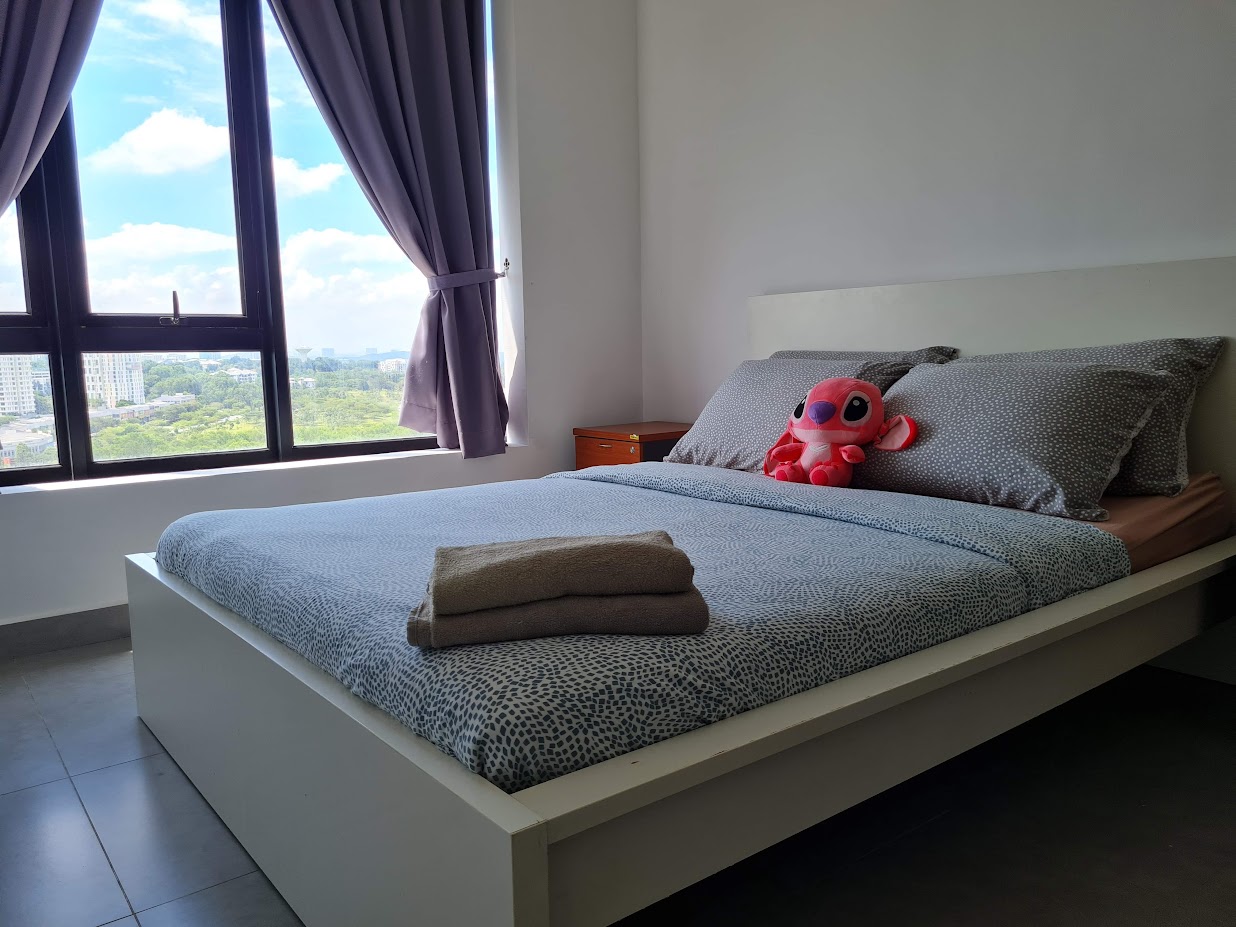 Bedroom before listing photo enhancement